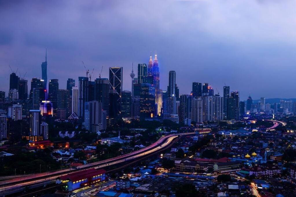 10Mins To Klcc W Lrt+Mall+Netflix Muji Urban กัวลาลัมเปอร์ ภายนอก รูปภาพ